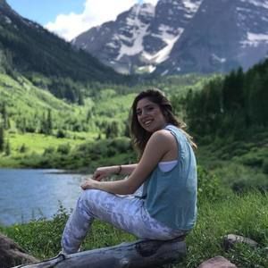 Meet your Posher, Kassandra